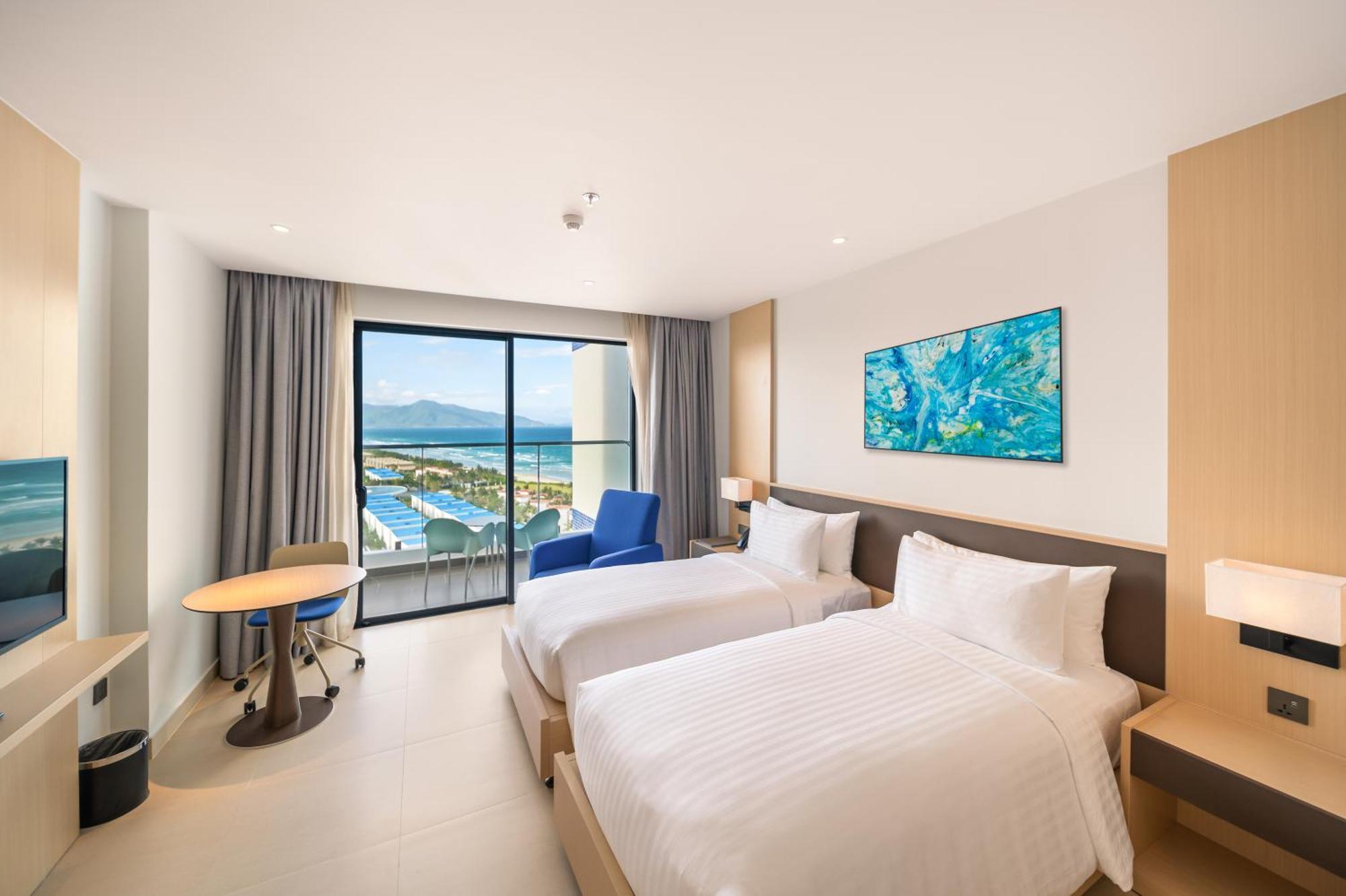 The Empyrean Cam Ranh Beach Resort Екстериор снимка